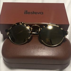 Illesteva sunglasses